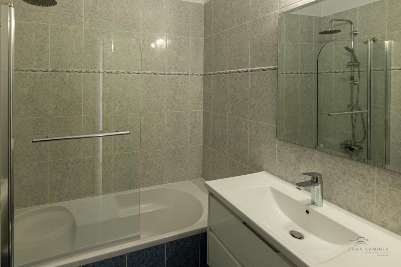Ferienwohnung Royal Seacrest Crown-Jewel, 2B, Pools, Sea, Center Paphos Exterior foto